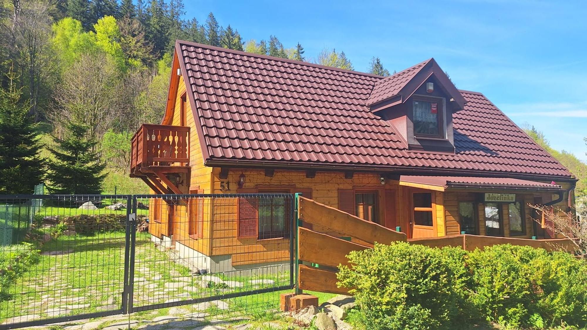 Dom Caloroczny Jozefinka W Karkonoszach Villa Kowary Exterior foto