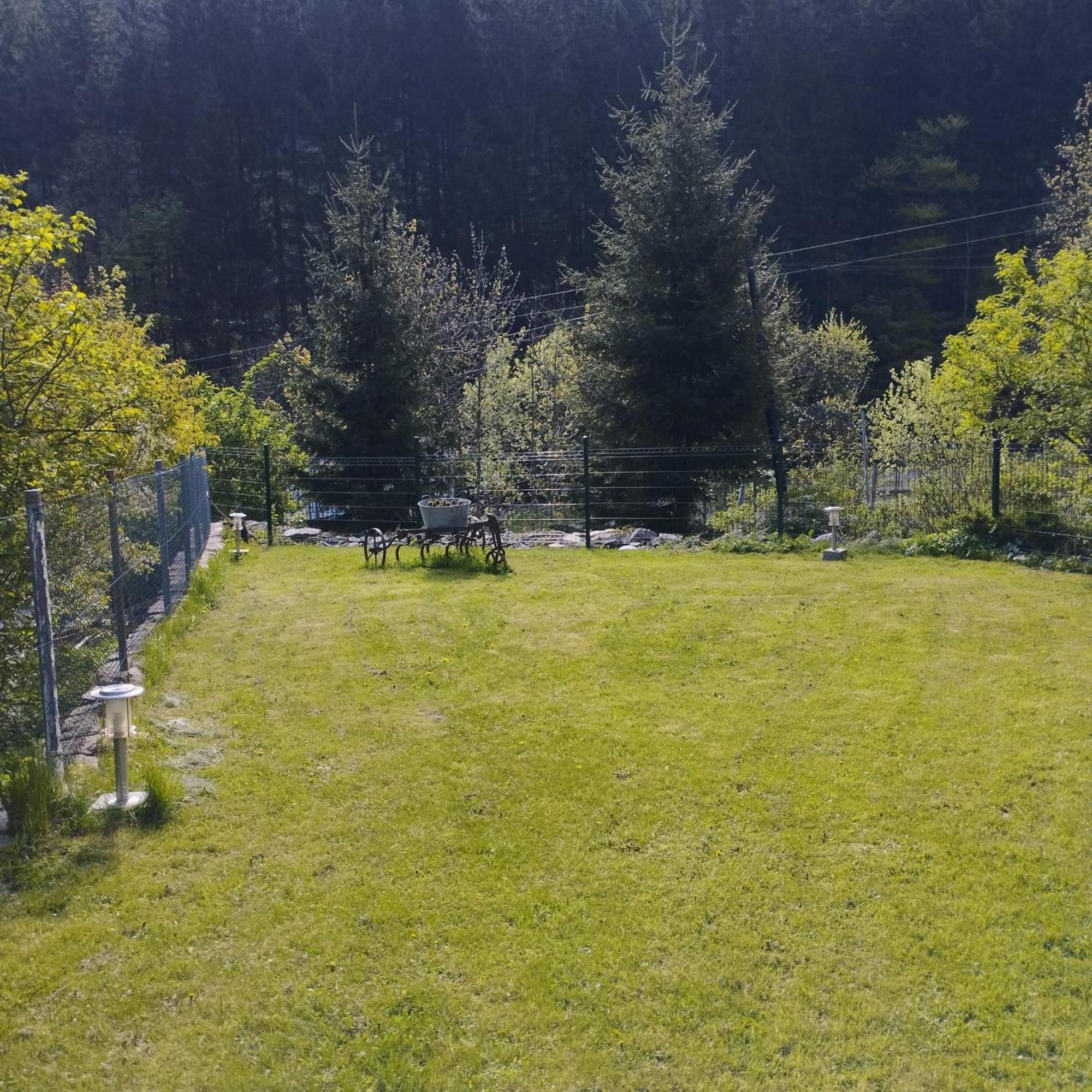 Dom Caloroczny Jozefinka W Karkonoszach Villa Kowary Exterior foto